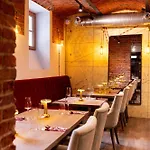 Hotel Traugutta 12