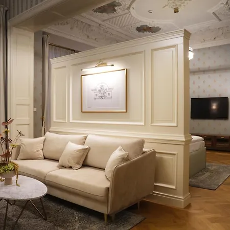 T12 Lejlighedshotel Łódź