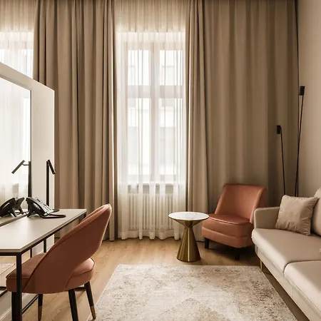 Traugutta 12 Hotel