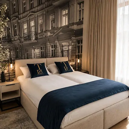 Traugutta 12 Hotel Łódź